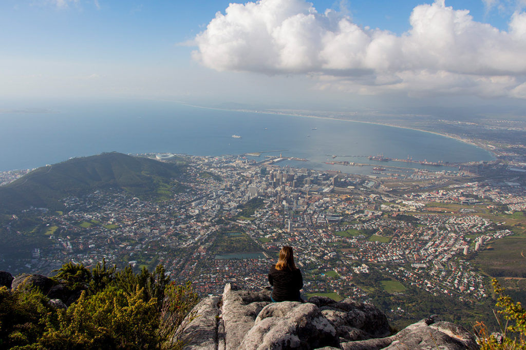 Quanto custa um atendimento médico em viagem? Destinos Imperdíveis Quanto custa um atendimento médico em viagem? di africa tablemountain03