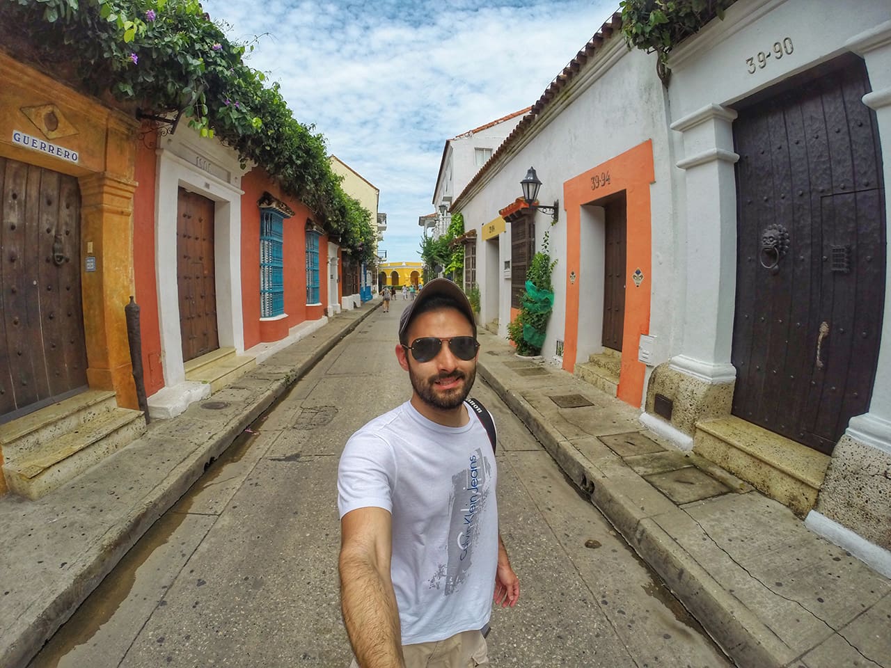 Dicas para viajar mais! di world 13