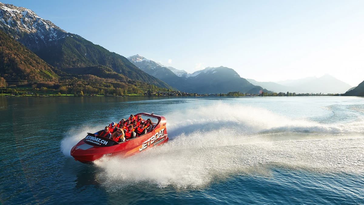 3 passeios imperdíveis em Interlaken, na Suíça di interlaken jetboat01
