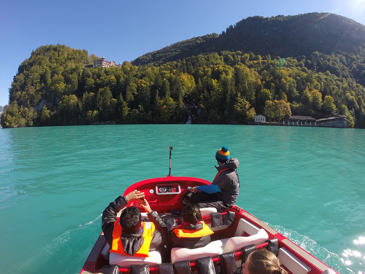 3 passeios imperdíveis em Interlaken, na Suíça di interlaken jetboat02