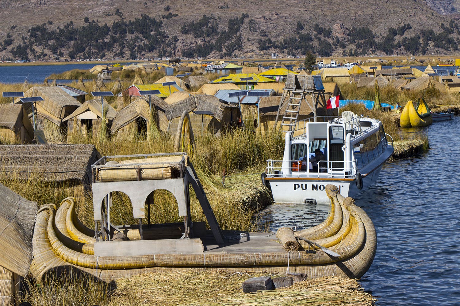 Puno - Ilhas Flutuantes de Uros