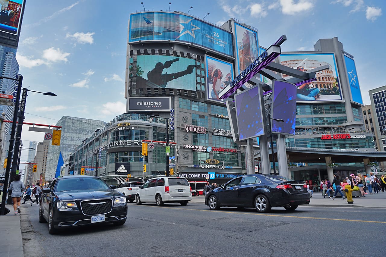 Yonge Dundas Square - O que fazer em Toronto