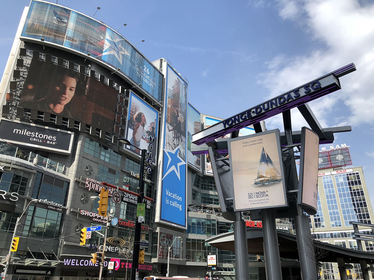 Yonge - Dundas