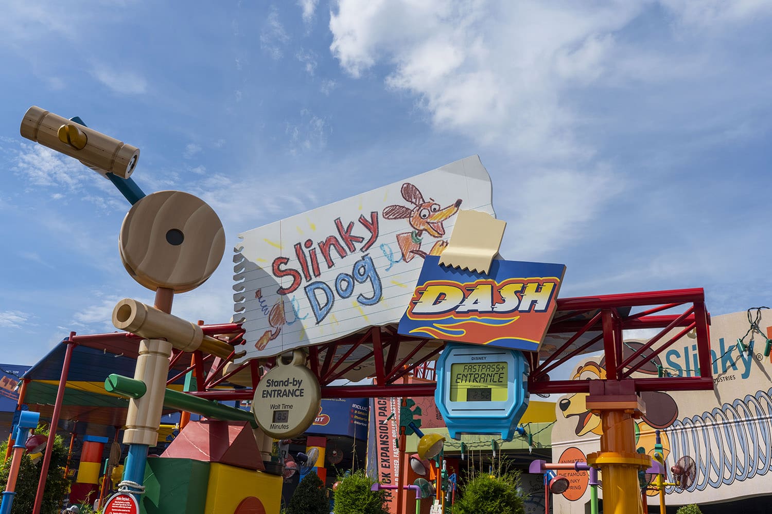 Toy Story Land: Slinky Dog Dash