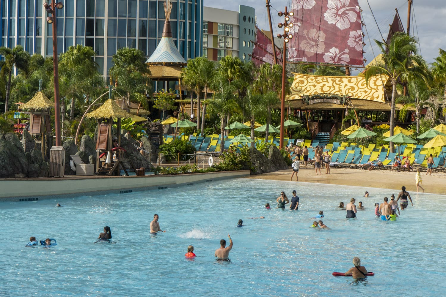 Volcano Bay - Praia