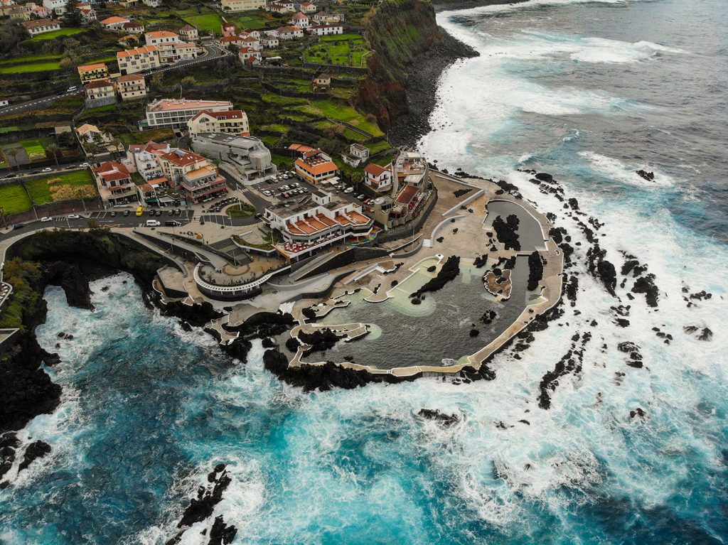 Piscinas naturais de Porto Moniz