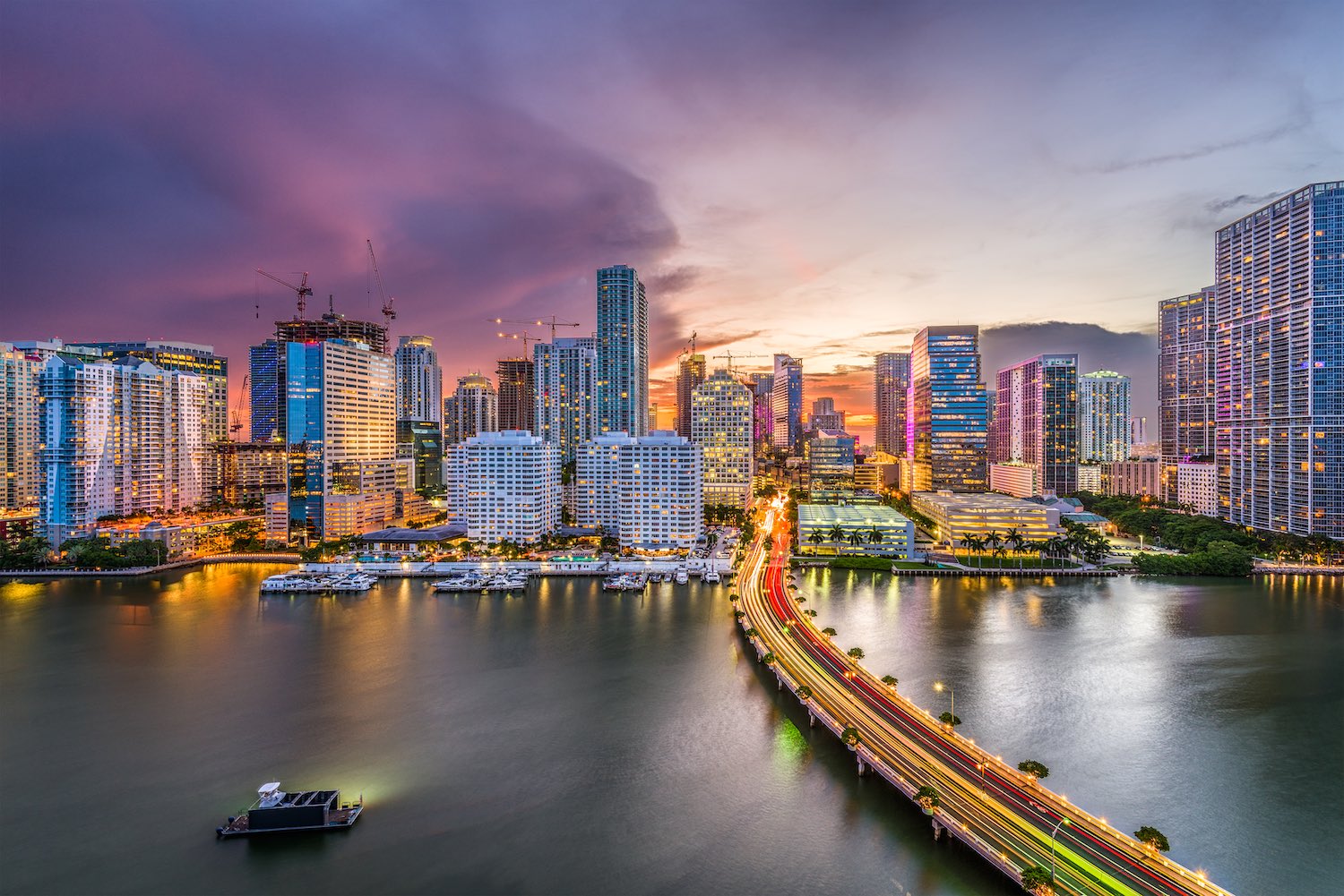 predios e ponte em miami