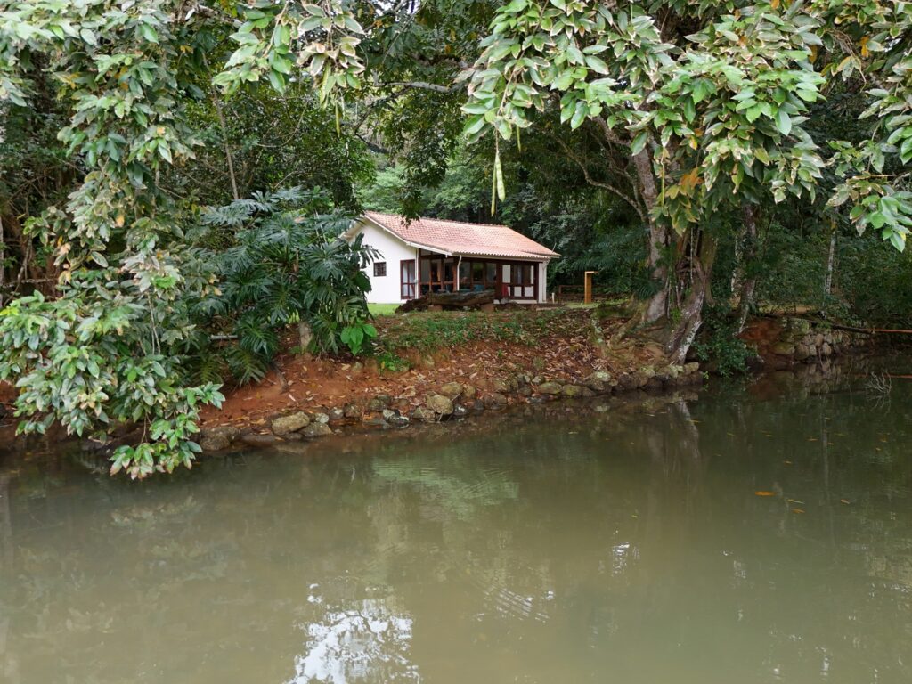 Roadtrip - Ilhabela e Ubatuba casa de vidro anchieta copy 0