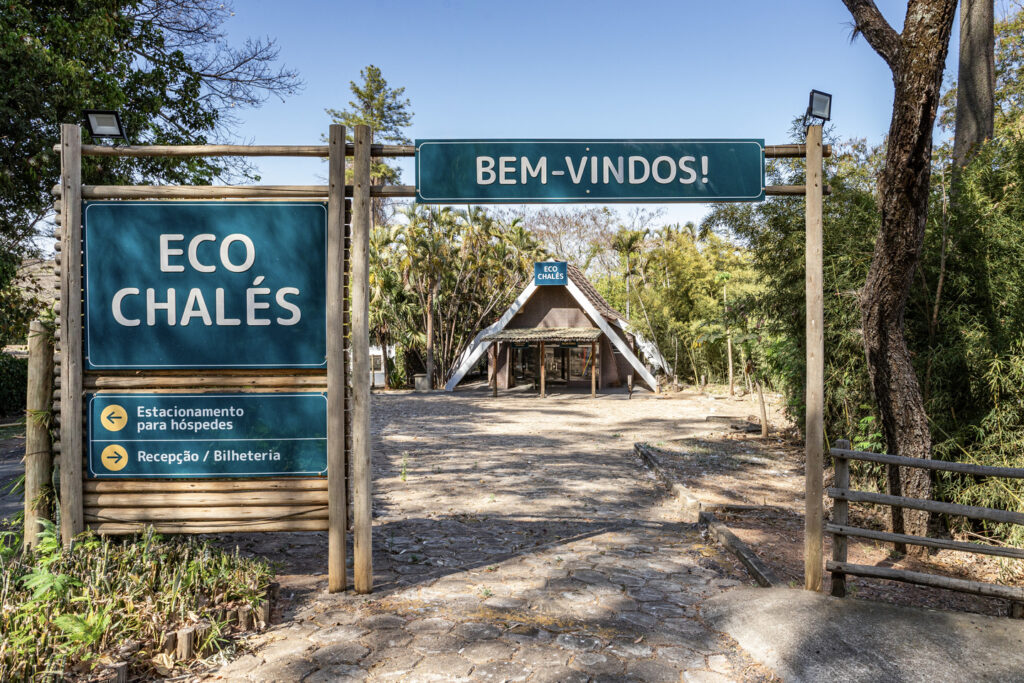 Qual a diferença entre os 6 hotéis do Rio Quente Resorts Eco Chales Fachada o 1