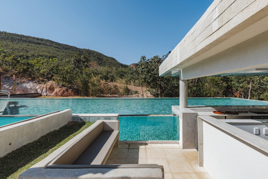 Como economizar na viagem para o Rio Quente Resorts: 2 dicas imperdíveis Piscina Borda Infinita o 1