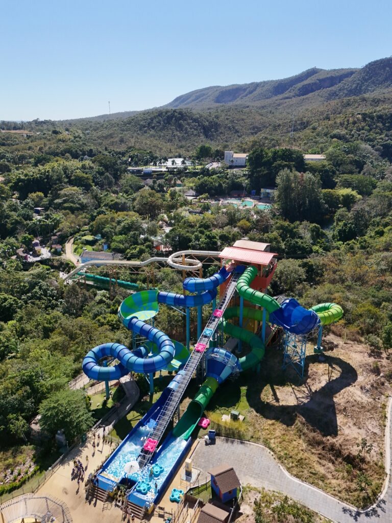 Qual hotel do Rio Quente Resorts é melhor para famílias grandes? Conheça 2 dicas especiais hot park